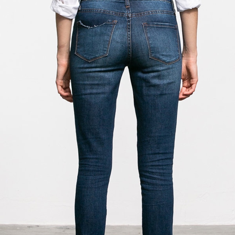 High Rise Distressed Ankle Jeans - Picture 3 of 6